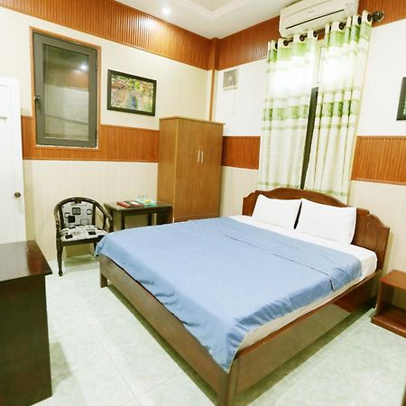 Minh Quang Hotel Хойан Экстерьер фото